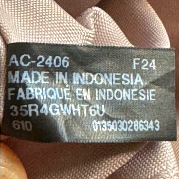 MICHAEL KORS Whitney Medium Quilted Chain Tote Shoulder Bag in Oxblood - Picture 17 of 17